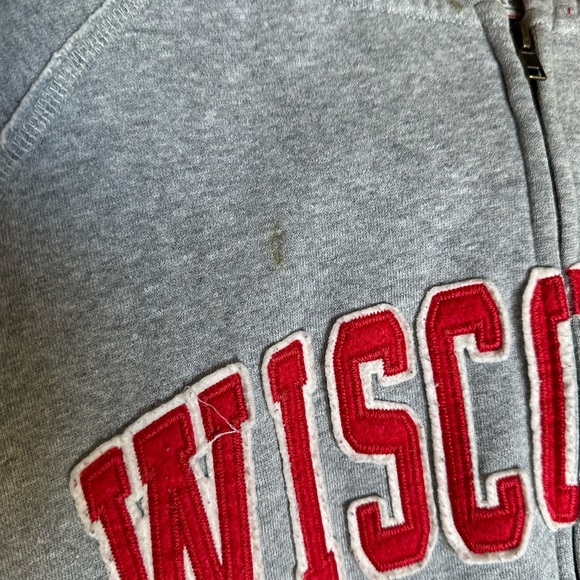 Wisconsin Badgers sweatshirt - Picture 4 of 5